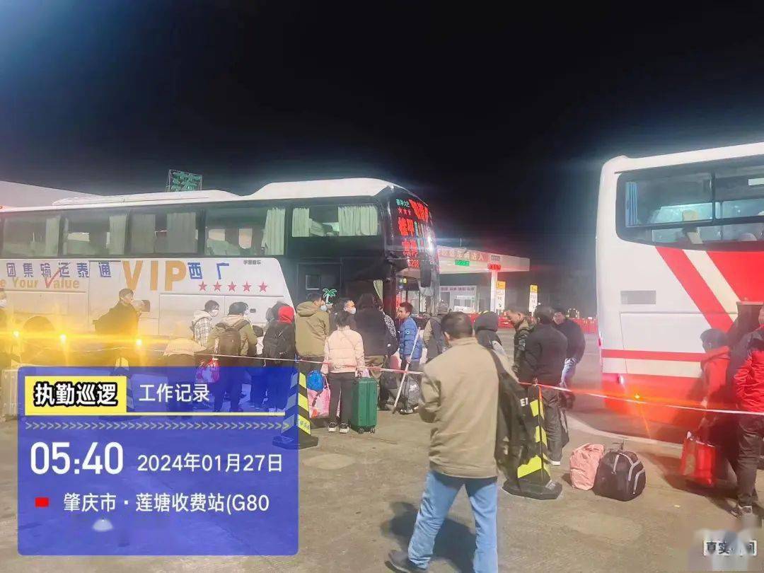 凌晨,发生在广昆高速上惊险的一幕._车辆_乘客_驾驶员