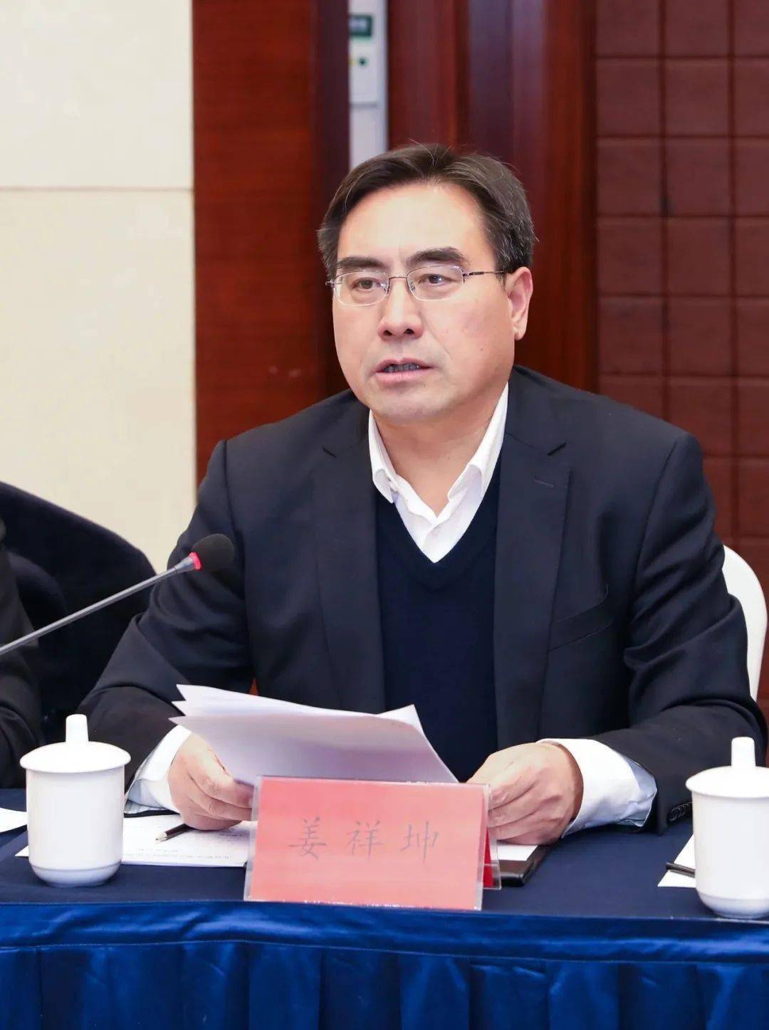 公益义诊北京积水潭医院烧伤科主任陈辉,足踝外科副主任杜辉,运动医学