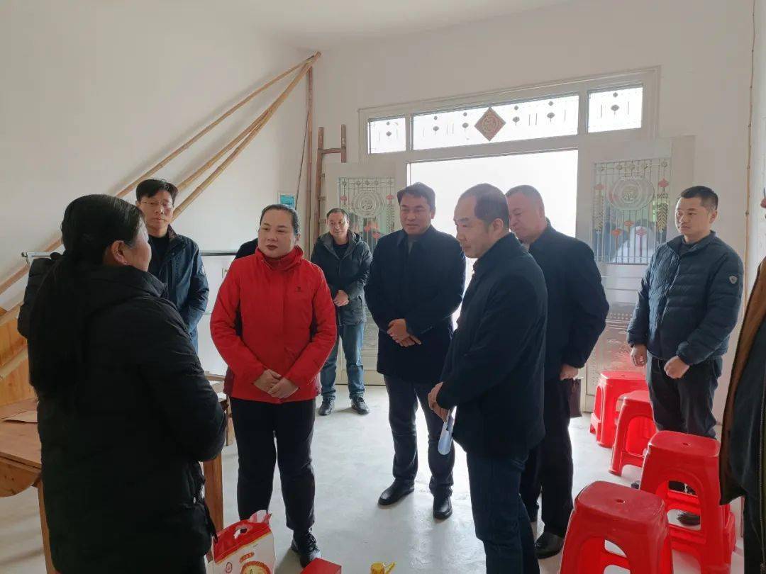 寇立群赴南昌县南新乡团结村开展走访慰问活动