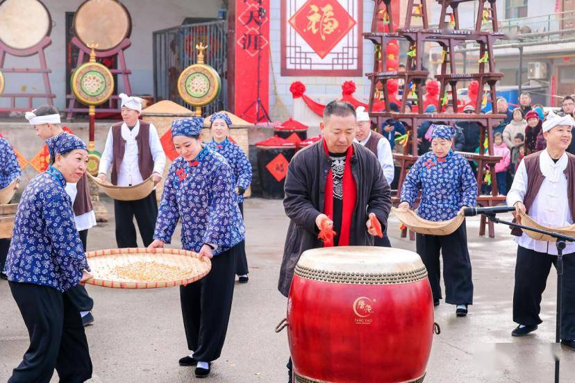 除威風鑼鼓外,絳州鼓樂,晉南民歌,天塔獅舞等山西本土特色表演以及