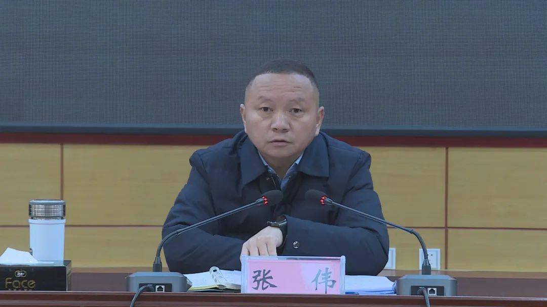 张伟指出,医改工作关系民生大计,要对标紧密型县域医共体建设攻坚任务