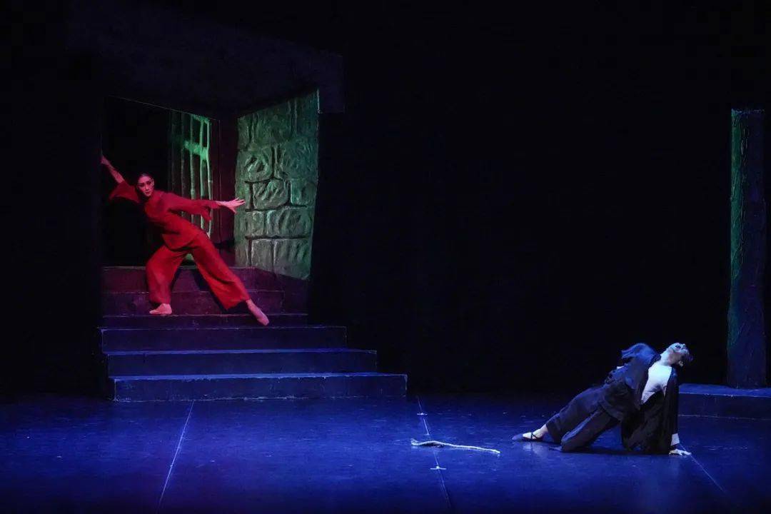 广州站|足尖上的红色经典_洪常青_琼花_中国