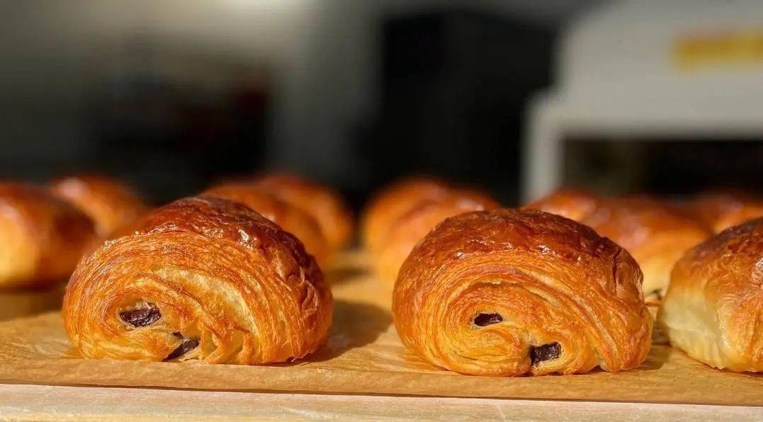 波士顿哪些"挤破头"也要吃上一口的可颂_com_bakery_面包