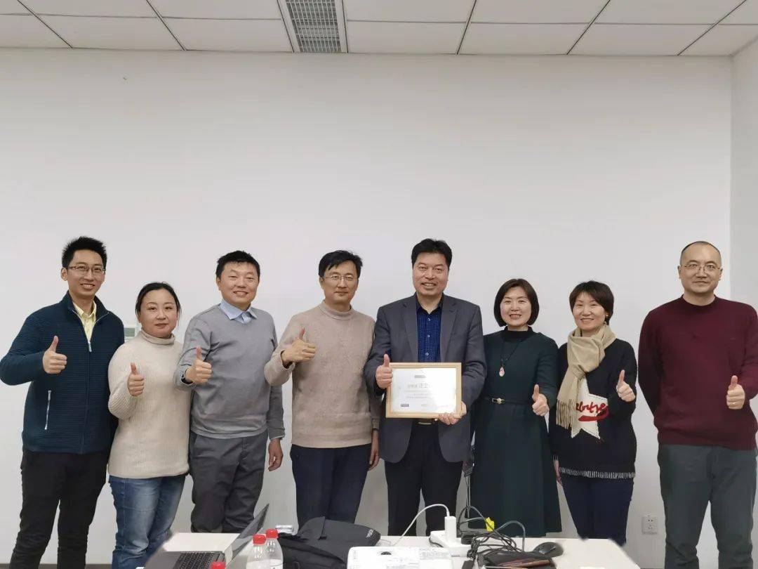 审协北京中心专利服务部副主任蔡萍,战略合作室主任林婧弘,专利服务部