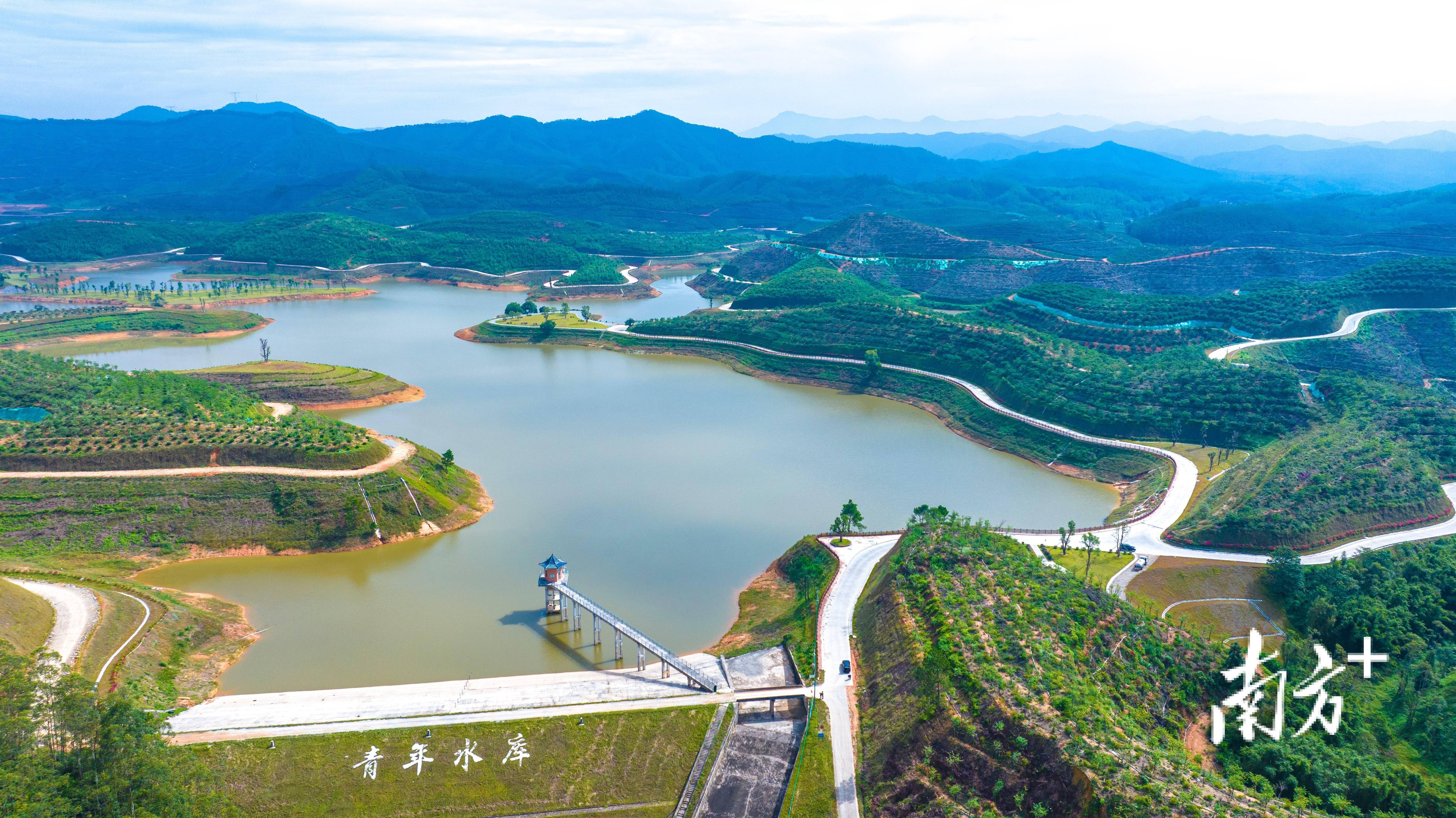鹤山宅梧青年水库.