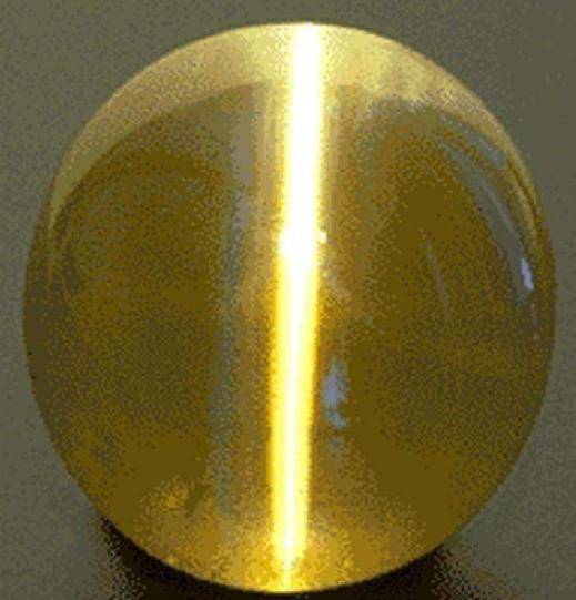 突然发现垃圾堆闪过一束强光,扒开一看却是一颗珠子_宝石_王陵_大妈