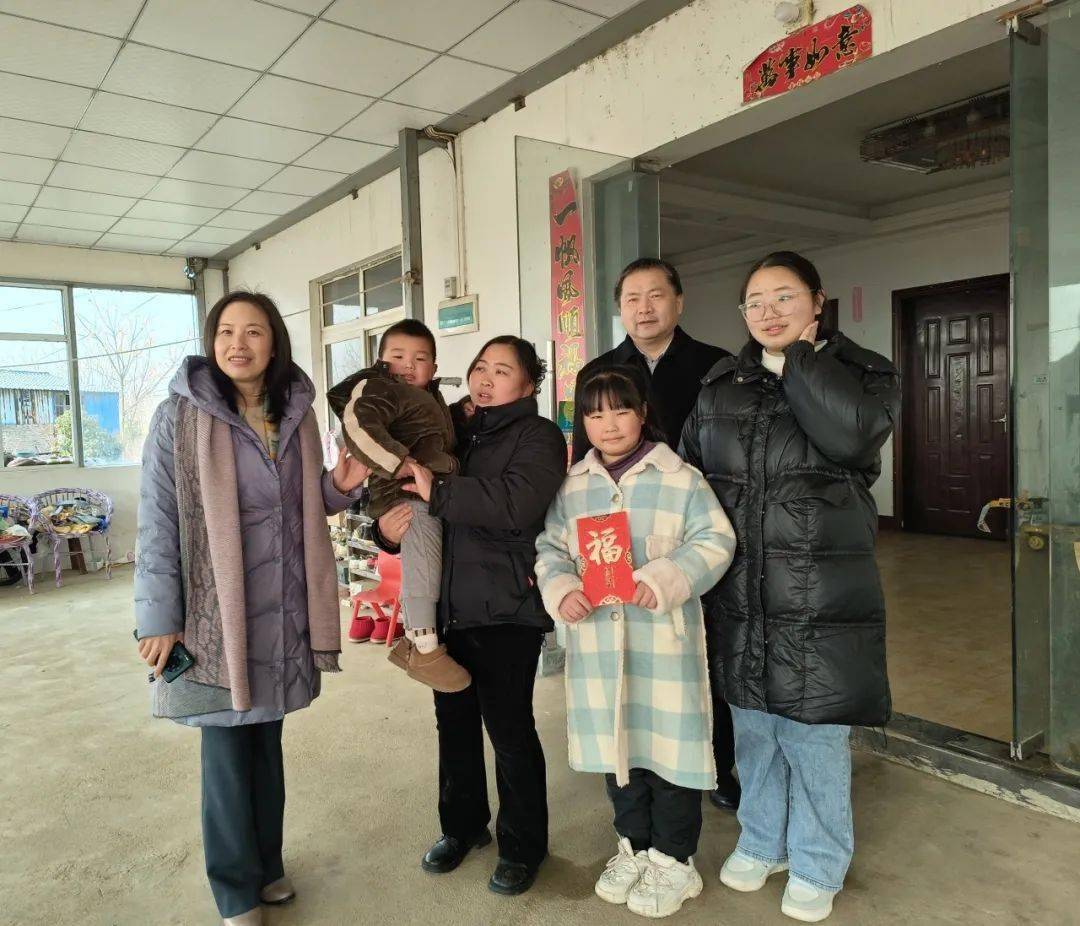 【暖冬行动⑥】孝感市卫生健康委主任蔡凤珍走访慰问计生家庭