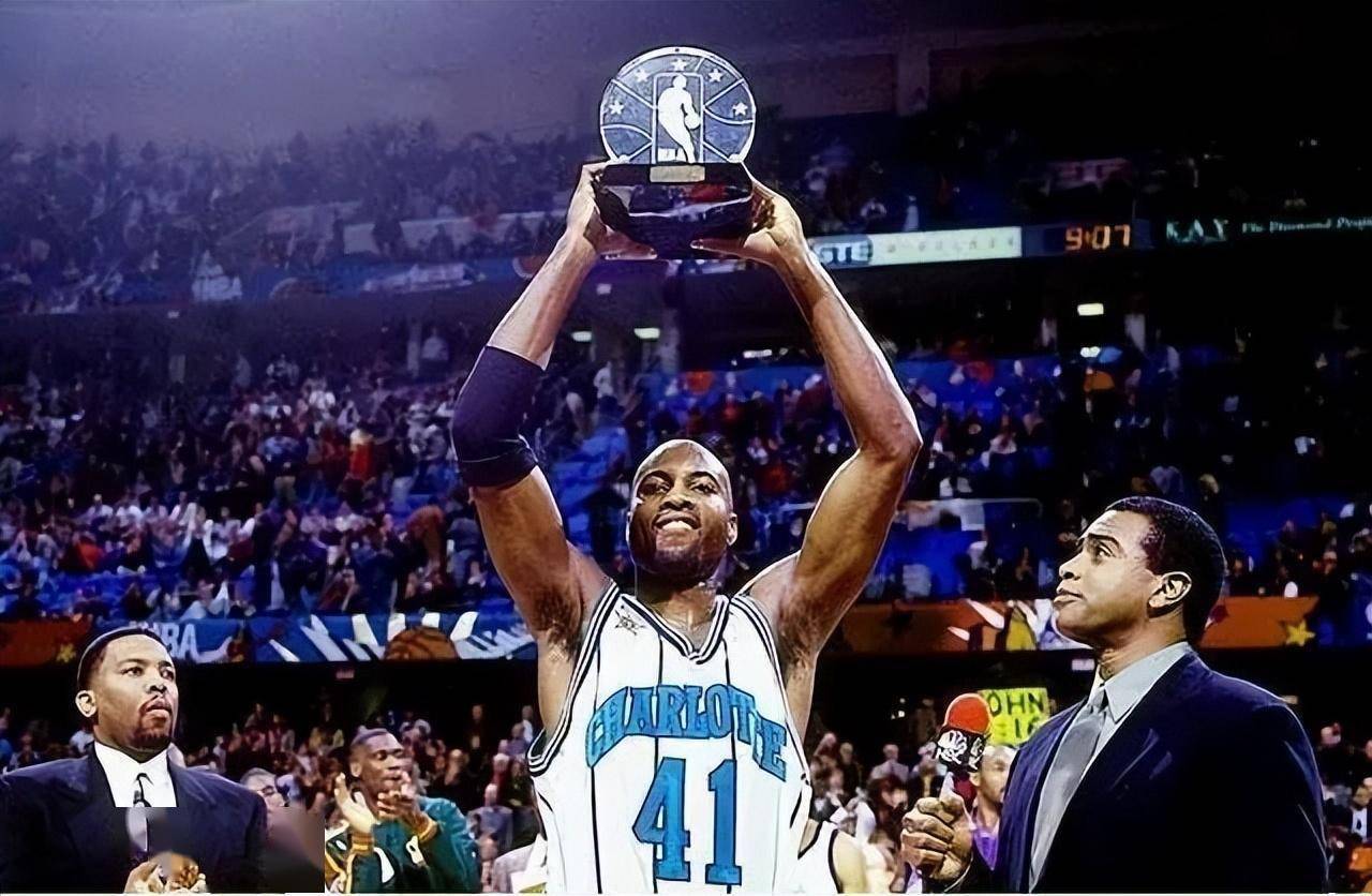 1996-97是格伦莱斯巅峰赛季,当时莱斯5.6次出手命中2.