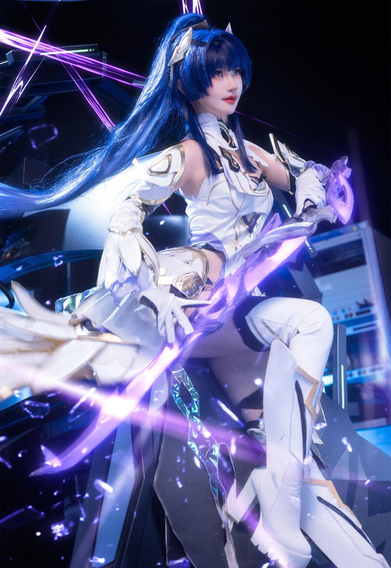 《崩坏3》雷电芽衣cosplay_泛电竞