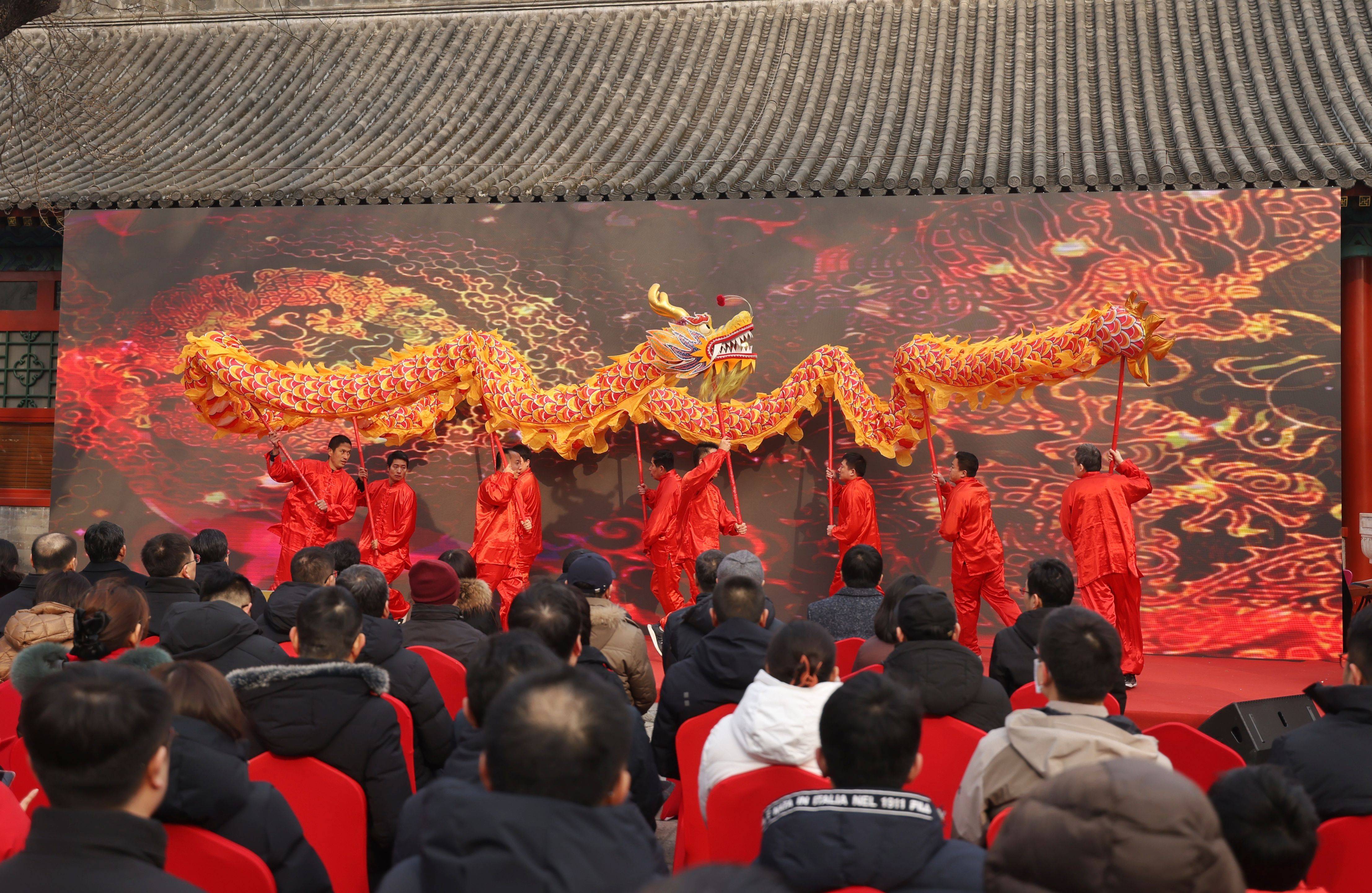建国门街道立春文化节开幕,古观象台"鞭打春牛"迎立春_活动_东城区