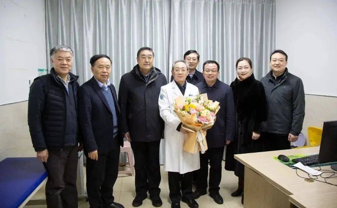 我院结对帮扶泗洪分院"专家工作室"揭牌_徐医_附院_王平