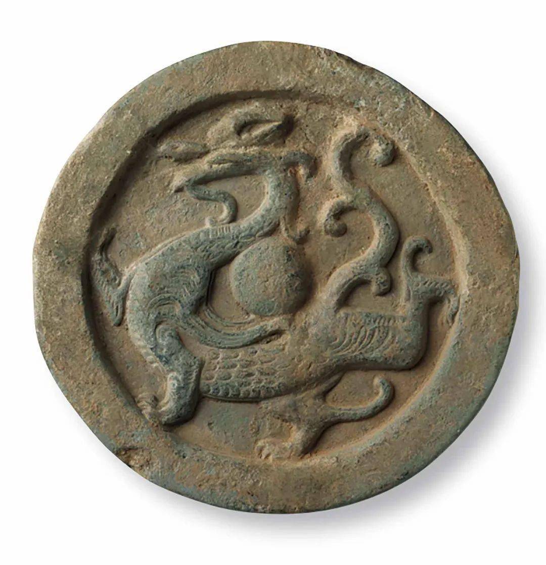 四神瓦当之青龙 汉 上海博物馆藏▲ 绿釉龙首龙柄壶  唐  扬州博物