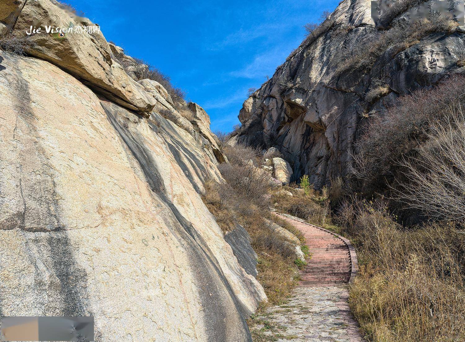 被称为"龙脉之眼"的悬钟山谜团重重 探秘神秘石山 聊历史故事_太原