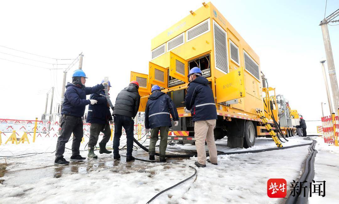 应对雨雪冰冻恶劣天气江苏电网启动首次融冰作业_线路_供电_邓鲁线