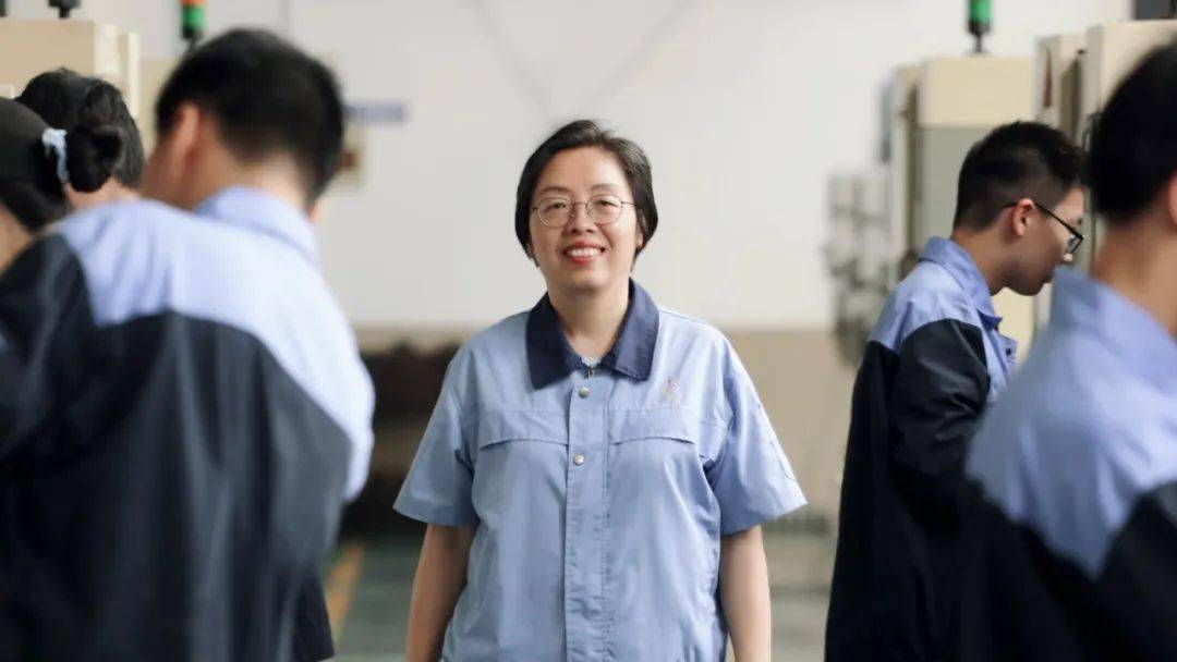 上海市五一劳动奖章,上海市教育系统三八红旗手,上海市园丁奖,青浦区