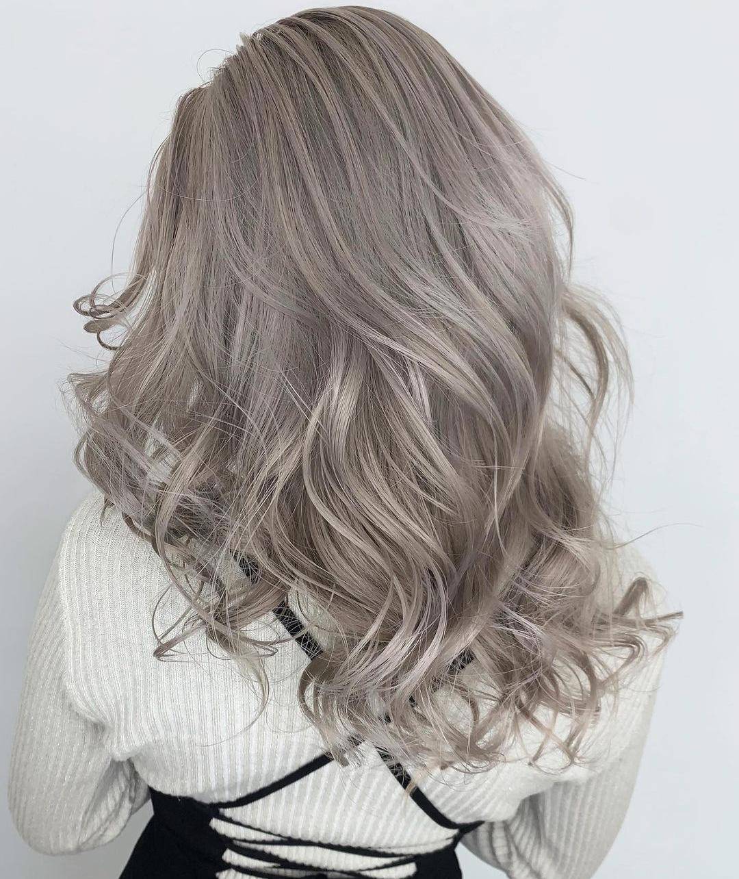 "奶茶色" 高级有温度_中国_发型_形象