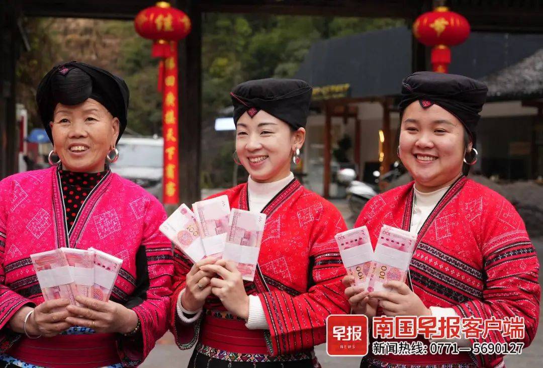 韦吉阳摄"作为自治区乡村振兴重点县,龙胜将主动融入桂林打造世界级