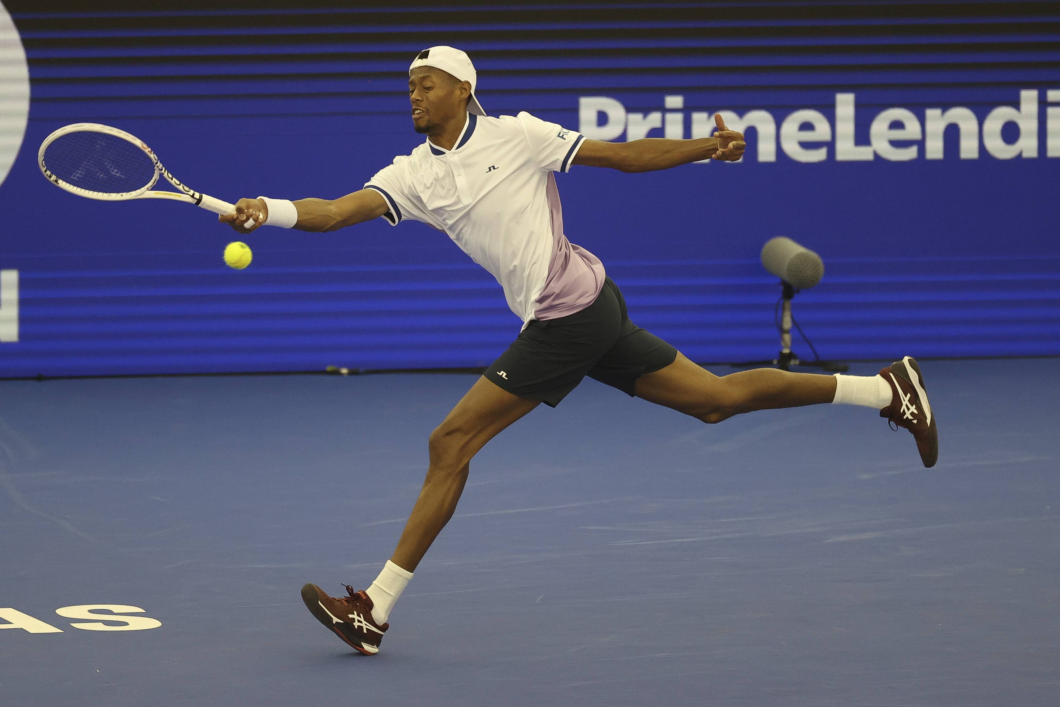 新华社/欧新当日,在美国达拉斯举行的atp网球公开赛首轮比赛中,美国