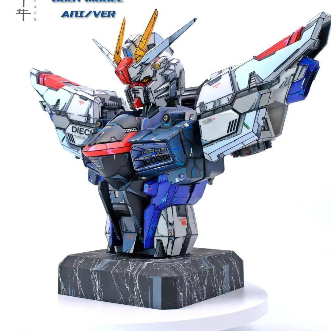 入画!1/35自由高达胸像精密二次元涂装