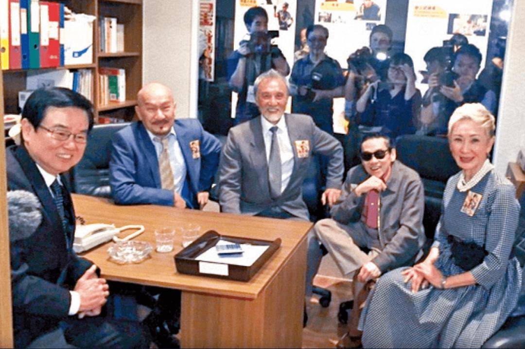 是这短短十年间,新艺城推出了包括《倩女幽魂》《英雄本色》《阿郎的