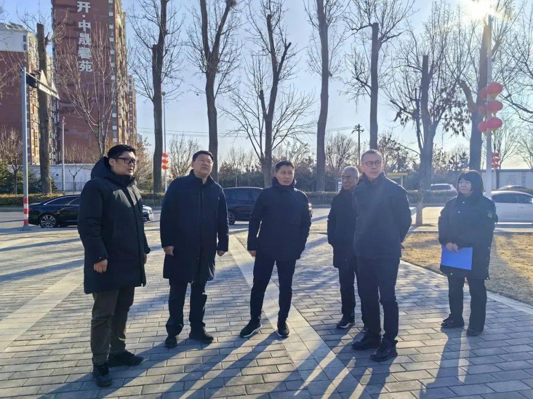 2月7日上午,市园林绿化局规划发展处处长姜浩野,副处长杜万光,赴顺义
