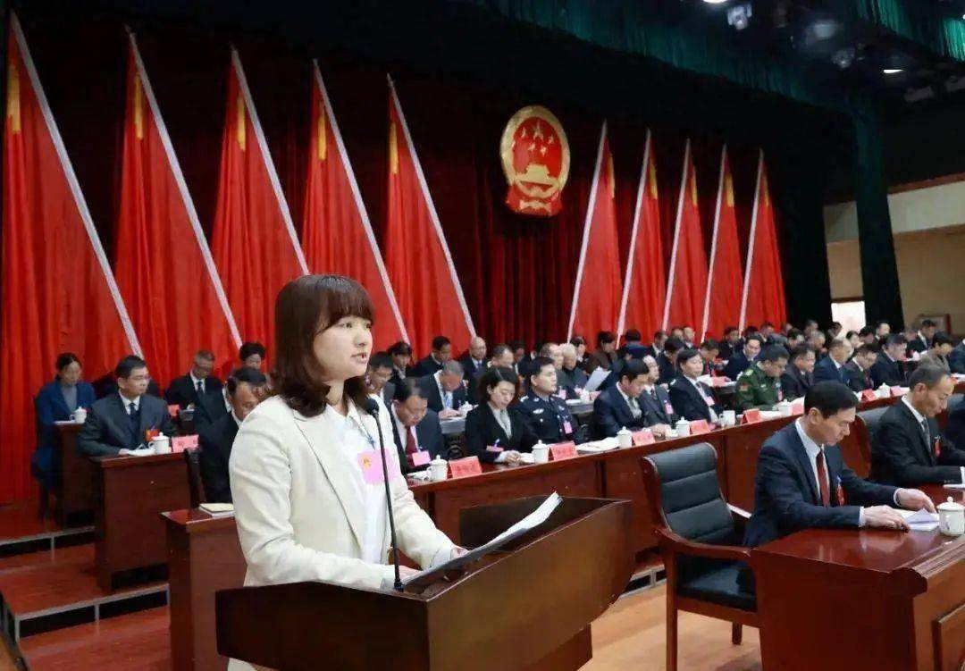 经选举,张文静当选为明溪县人民政府县长.