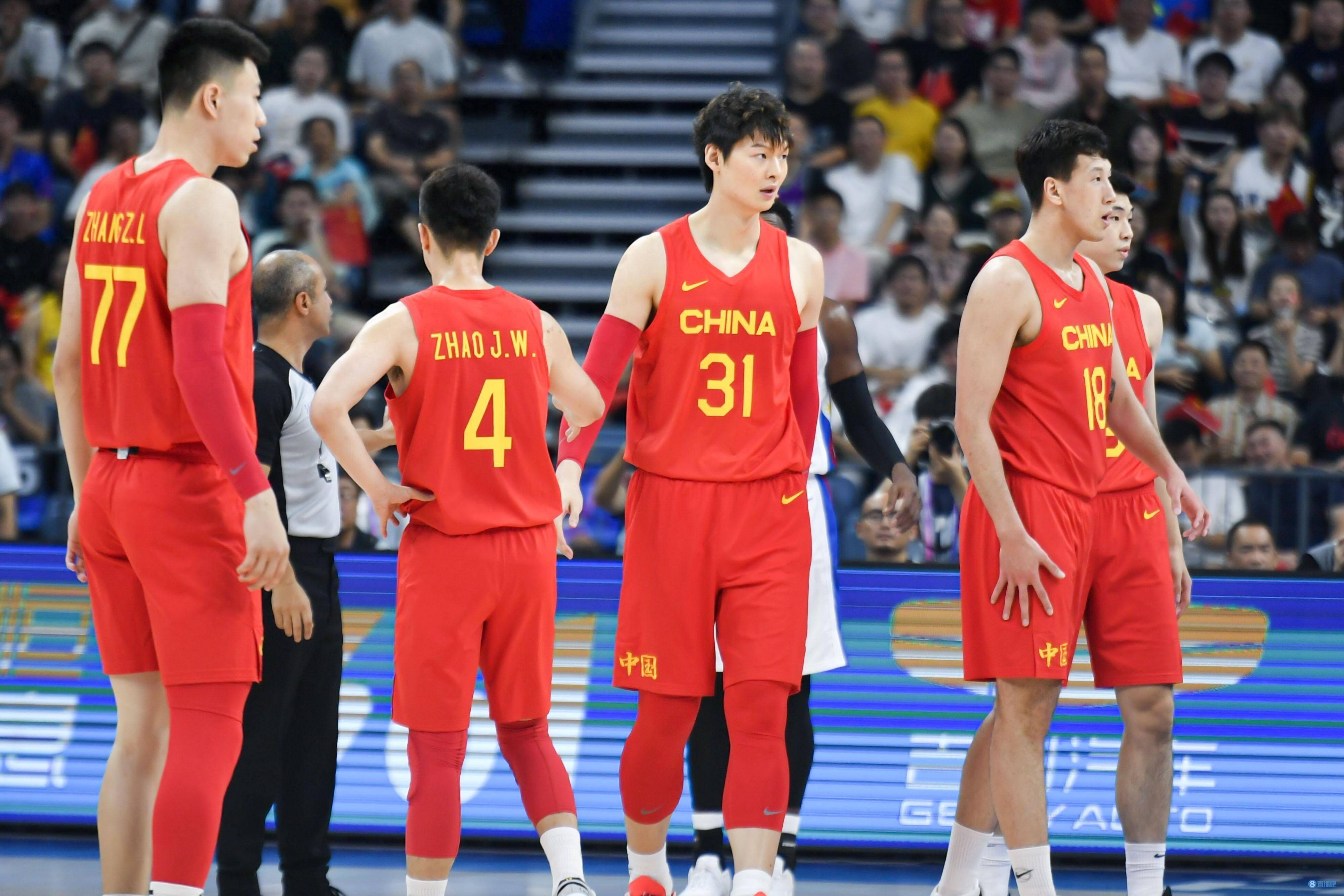 周琦等五名此前参加世界杯或亚运会的球员落选集训名单_王哲林_直播