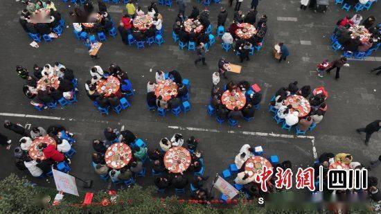 宜宾江安:上千人"请春酒"欢欢喜喜迎新春_活动_游园_表演