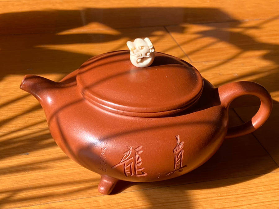 大年三十,朵云轩的这把"真龙"壶,缘何在千等万盼中?