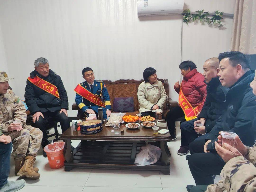 副县长贾珊协同县人武部,县双拥办,县退役军人事务局等相关领导来到