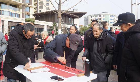 "文化大篷车"驶进广元利州群众家门口_活动_惠民_服务