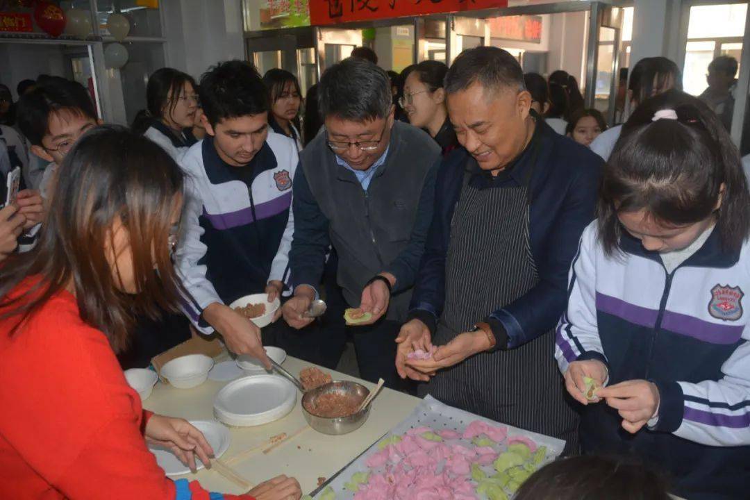 省教育厅领导看望慰问省实验中学新疆部师生_陈宝