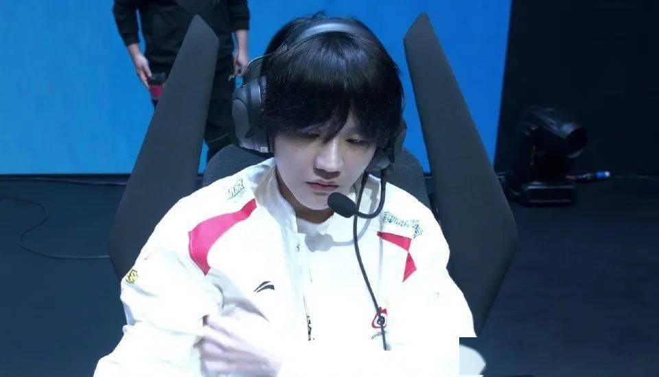 输给faker后,theshy就想休息,刘青松透露:s13失败打击很大_选手_大