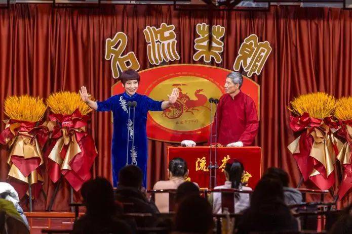 据介绍,节日期间,名流茶馆古文化街店除农历大年初一,初八安排了4场