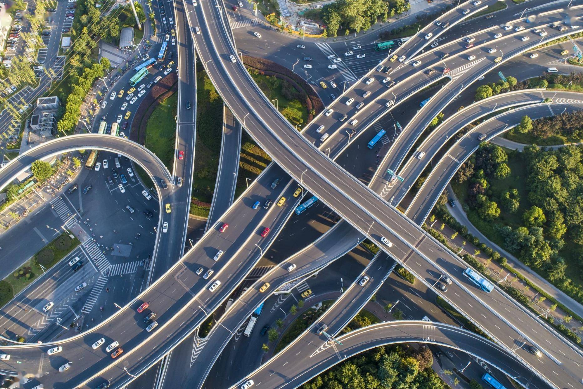 宿迁部分地区出现雾霾天气,受此影响,徐州,宿迁部分高速公路实行特级