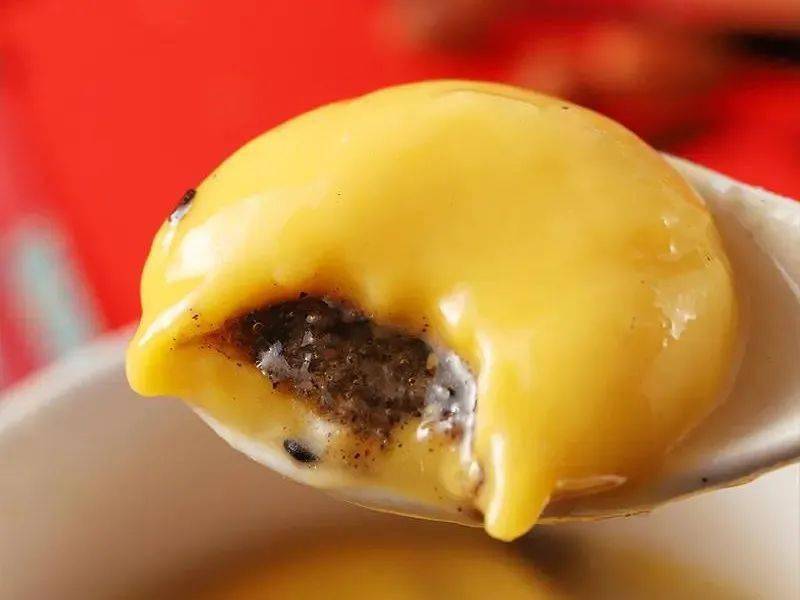 轻尝一口,花生碎粒不时