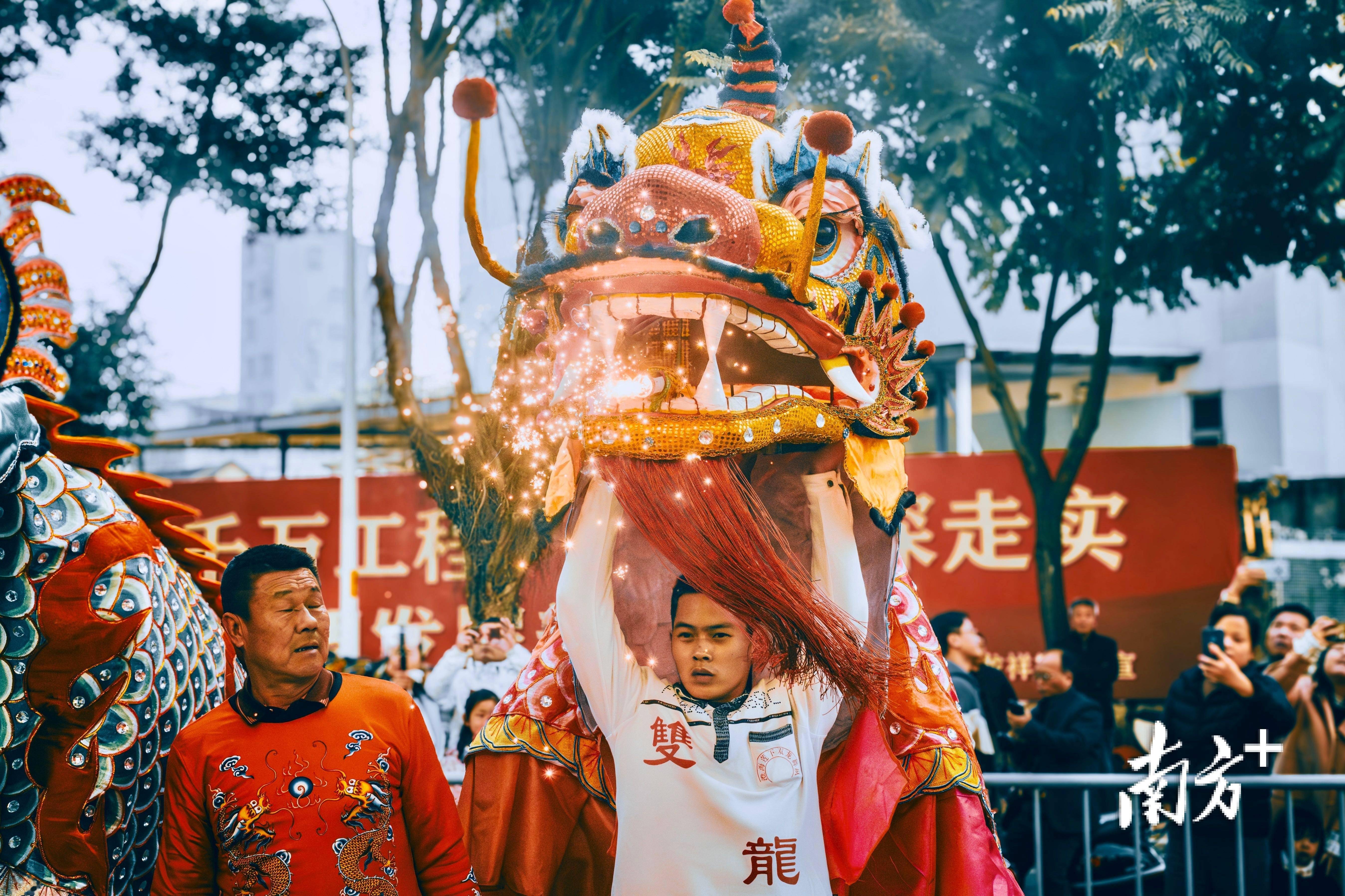 正月初一,龙祥泰龙社区民俗巡游上演大"闹热"_活动