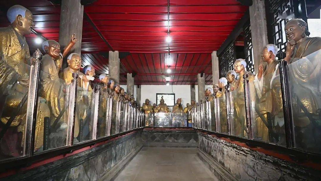 寻宝新都 | 宝光寺·罗汉堂_塑像_罗汉松_校对
