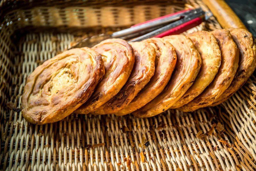 1"从头吃到尾,一年顺顺利利"射洪小吃,好吃得很!