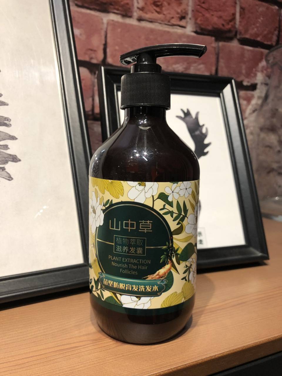 女性脂溢性脱发用什么洗发水?防脱炸毛还得是这洗发水