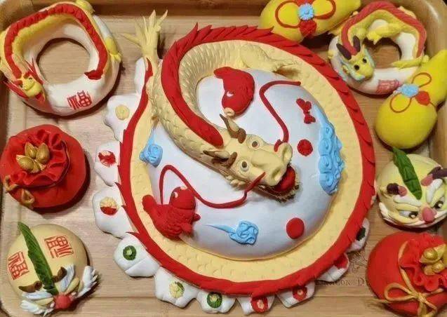 以面"塑"龙,传递指尖上的"年味儿" | 非遗闹新春_面塑_戚依平_文化