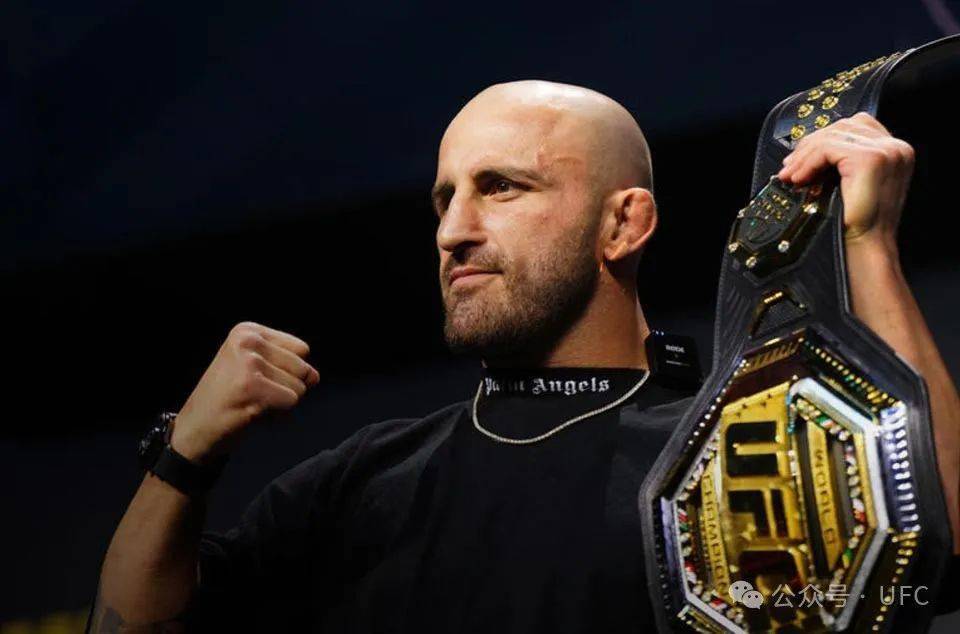 "大帝"总能在被质疑时强势反击_夫斯基_沃尔_卡诺