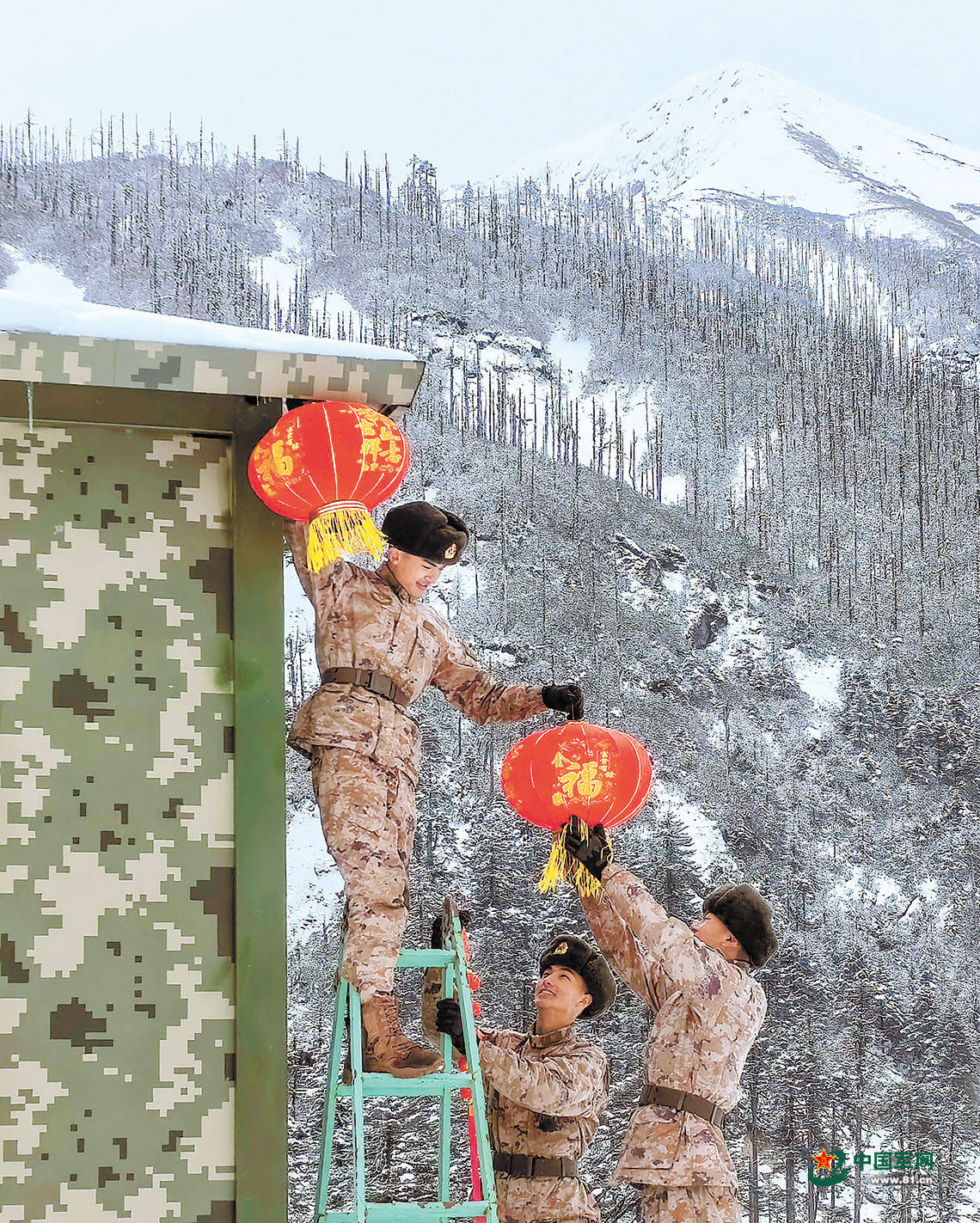 一腔热血守边关 壮志豪情满胸怀:新春时节边防官兵工作生活影像_新疆