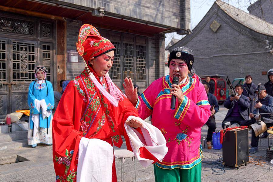热闹非凡,山东琴书,河南坠子,甘寨柳子戏,唢呐表演,北词二夹弦等民俗