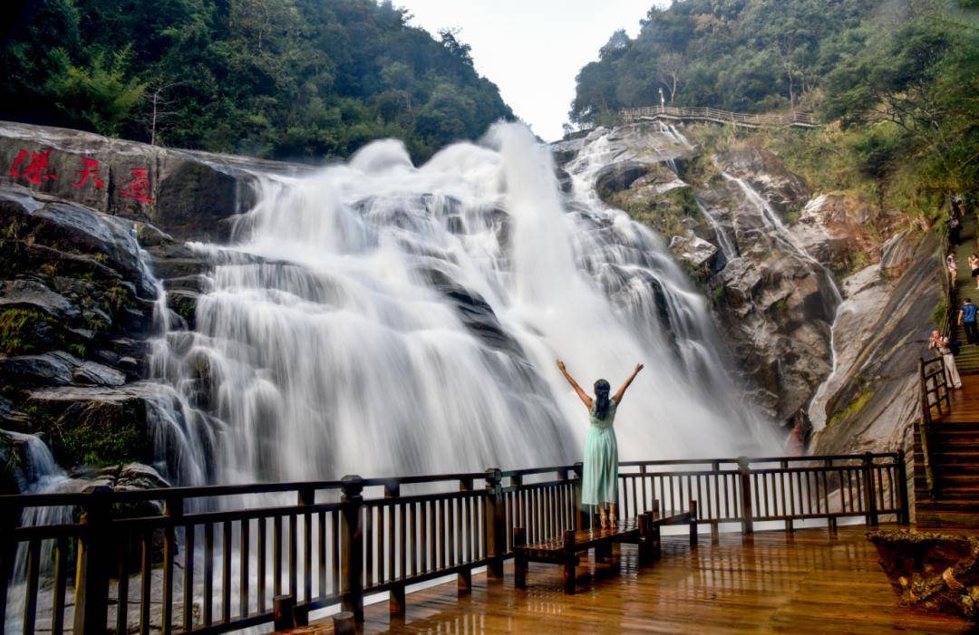 第一站:梁野山武平地处闽粤赣三省结合部,是全国林改第一县,首批国家