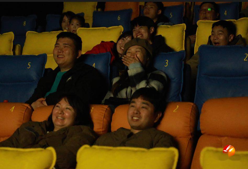 花垣各影院迎来观影热潮 市民共享欢乐时光_电影_花垣