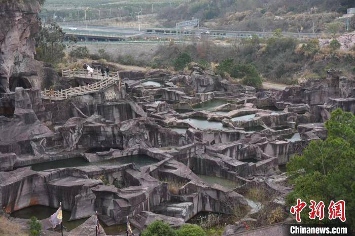 锦绣中国年|探访浙江三门蛇蟠岛 领略千年海岛采石_斌