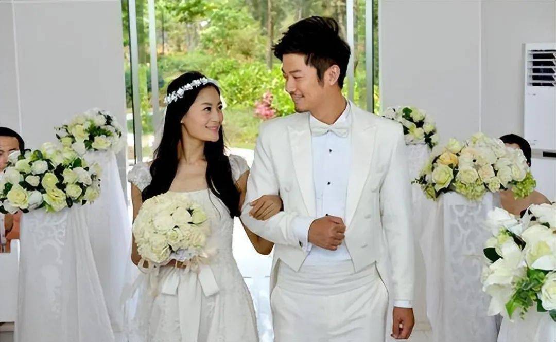 王雨结婚照图片
