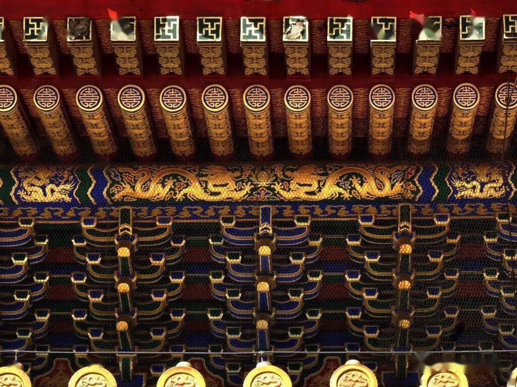 龙的世界——太和殿_宝座_装饰_梁枋和