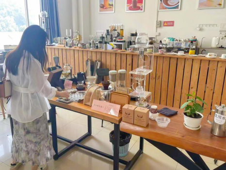 快活谷金花山革命历史纪念馆铁炉山水库沾溪祖庙"渔家·港湾"咸水歌